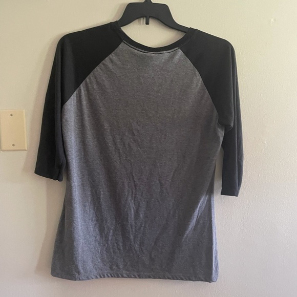 University of Louisville Womens 3/4 sleeved shirt - Picture 4 of 4